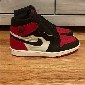 Nike Air Jordan 1 High Bred Toe